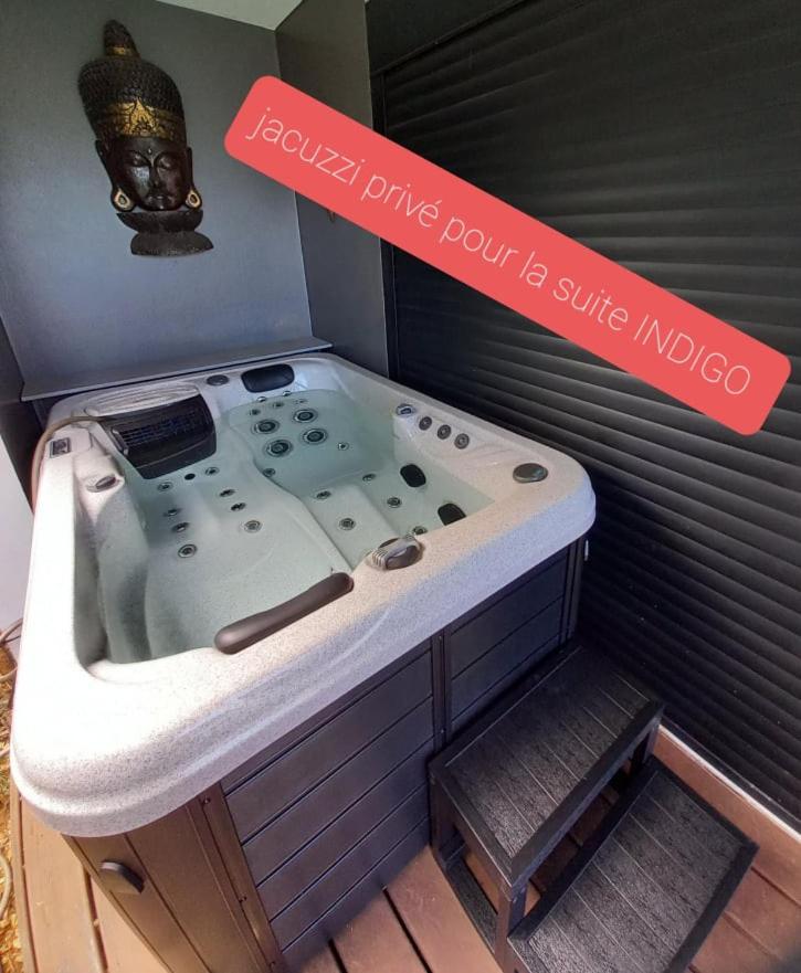 Suite Indigo Jacuzzi Prive Piscine Vue Mer Acces Cuisine Laverie Saint Pierre Eksteriør bilde